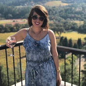 Meet your Posher, Stephanie